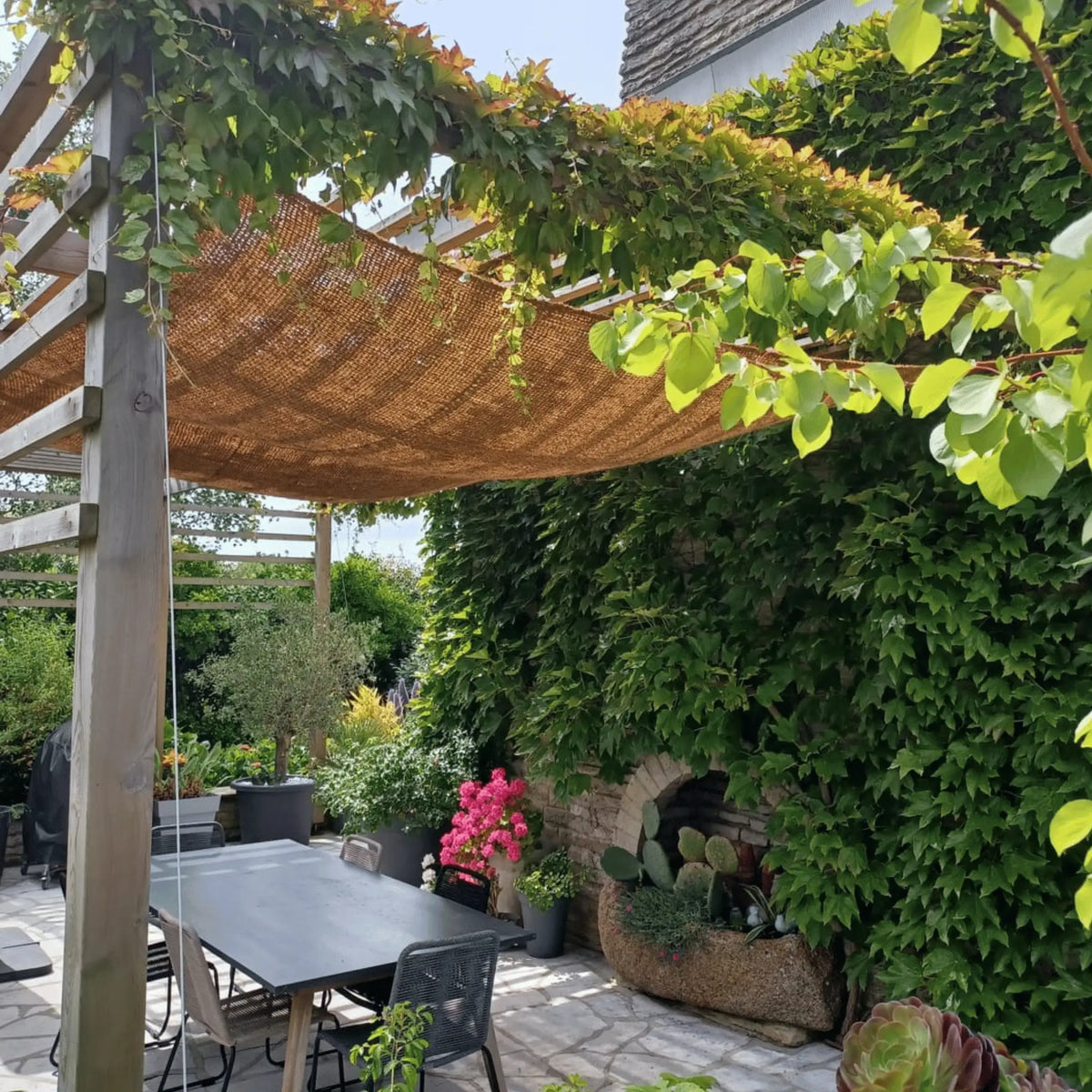 Voile d'ombrage en fibre de coco — détail de la matière