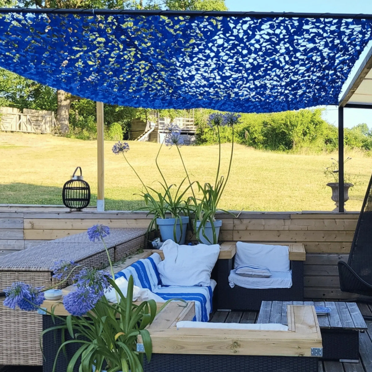 Voile d'ombrage camouflage bleu — détail de la matière