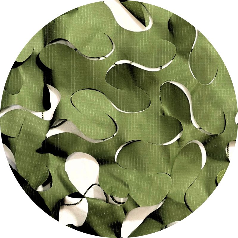 Voile d'ombrage camouflage triangulaire vert — détail de la matière