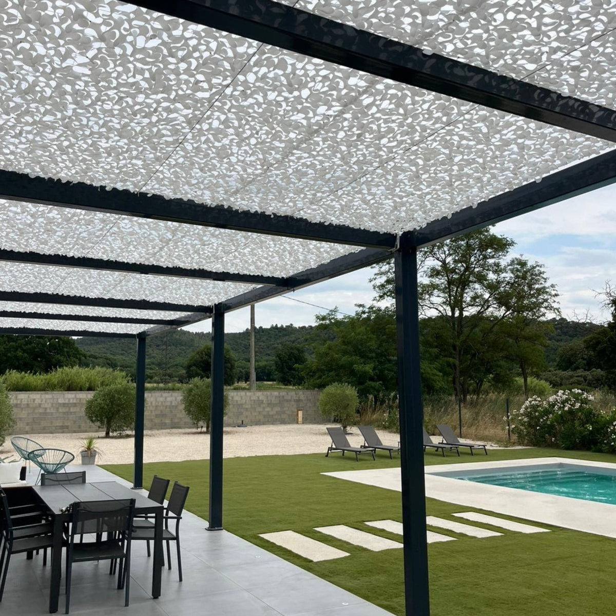 Voile d'ombrage camouflage blanc — détail de la matière