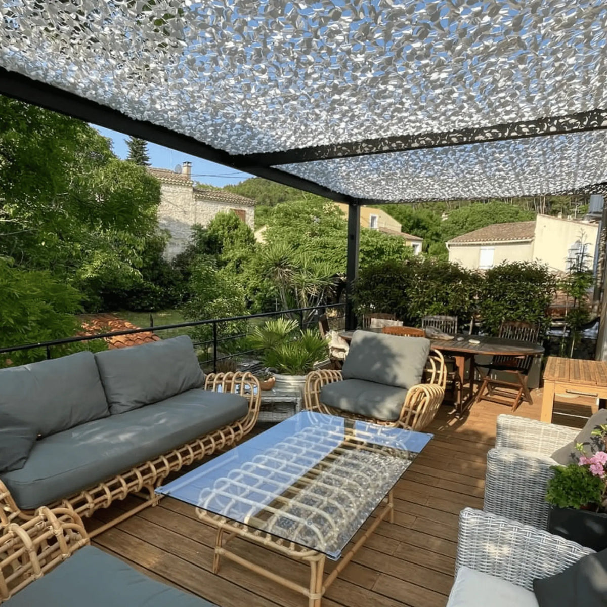 Voile d'ombrage camouflage blanc — détail de la matière