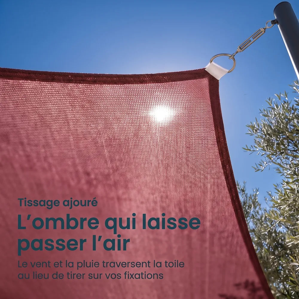 Voile d'ombrage triangulaire bordeaux